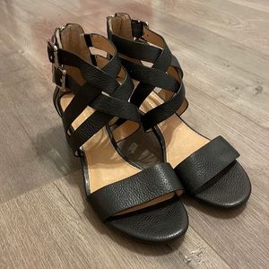 Antonio Melani size 8.5 sandals. Never worn